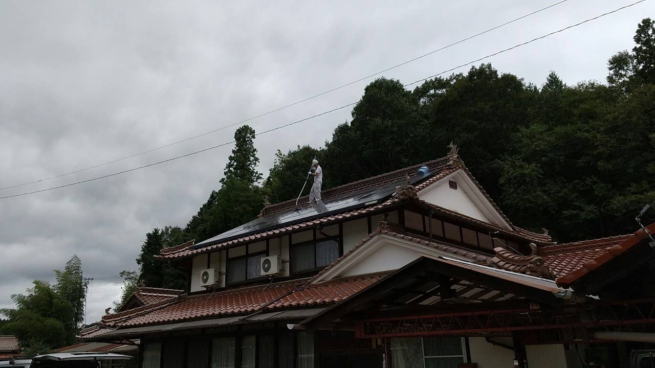 太陽光発電清掃、エコキュート設置｜S.M様