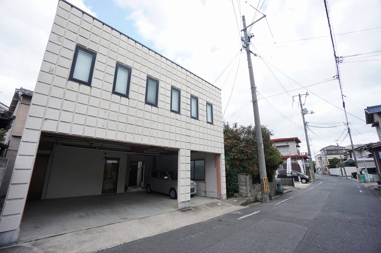 南区岡南町店舗・事務所.
