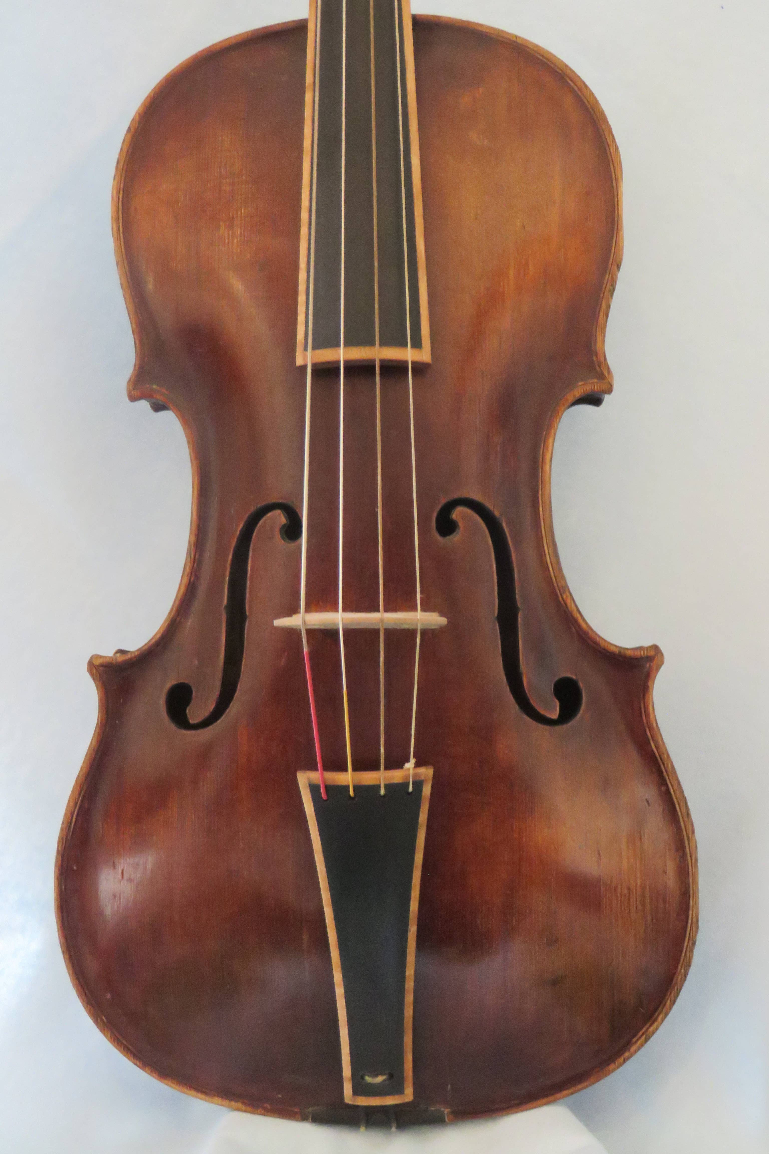 Baroque  Viola  made  by  Thomas  Perry